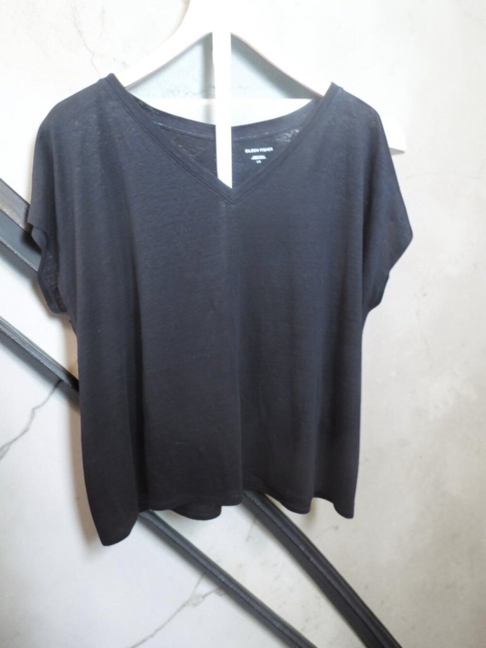 Eileen Fisher V-Neck Organic Linen T-Shirt, Black, Size Large - VGC
